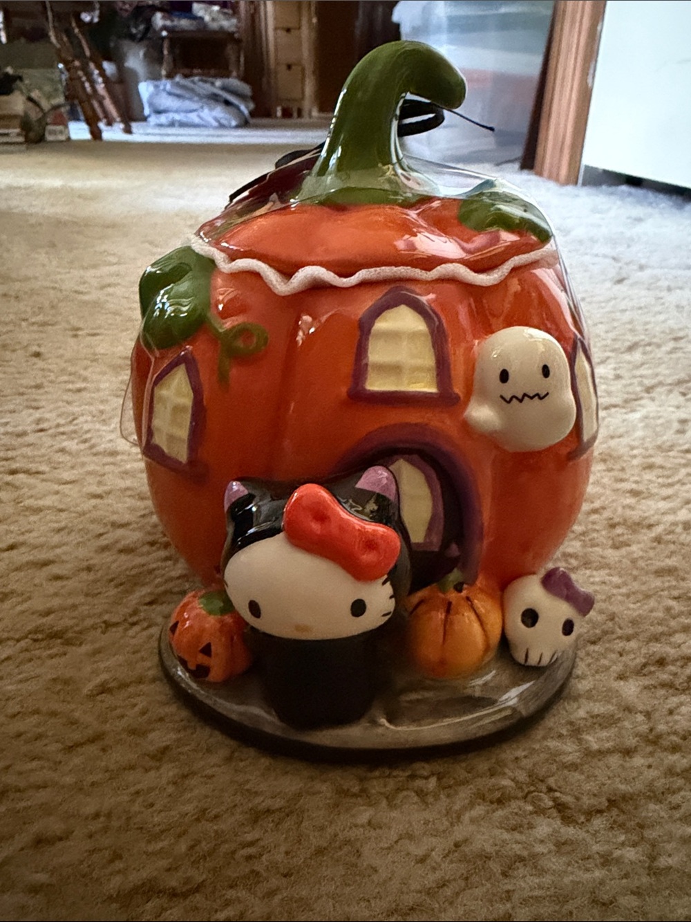 Blue Sky Clayworks Hello Kitty Halloween House